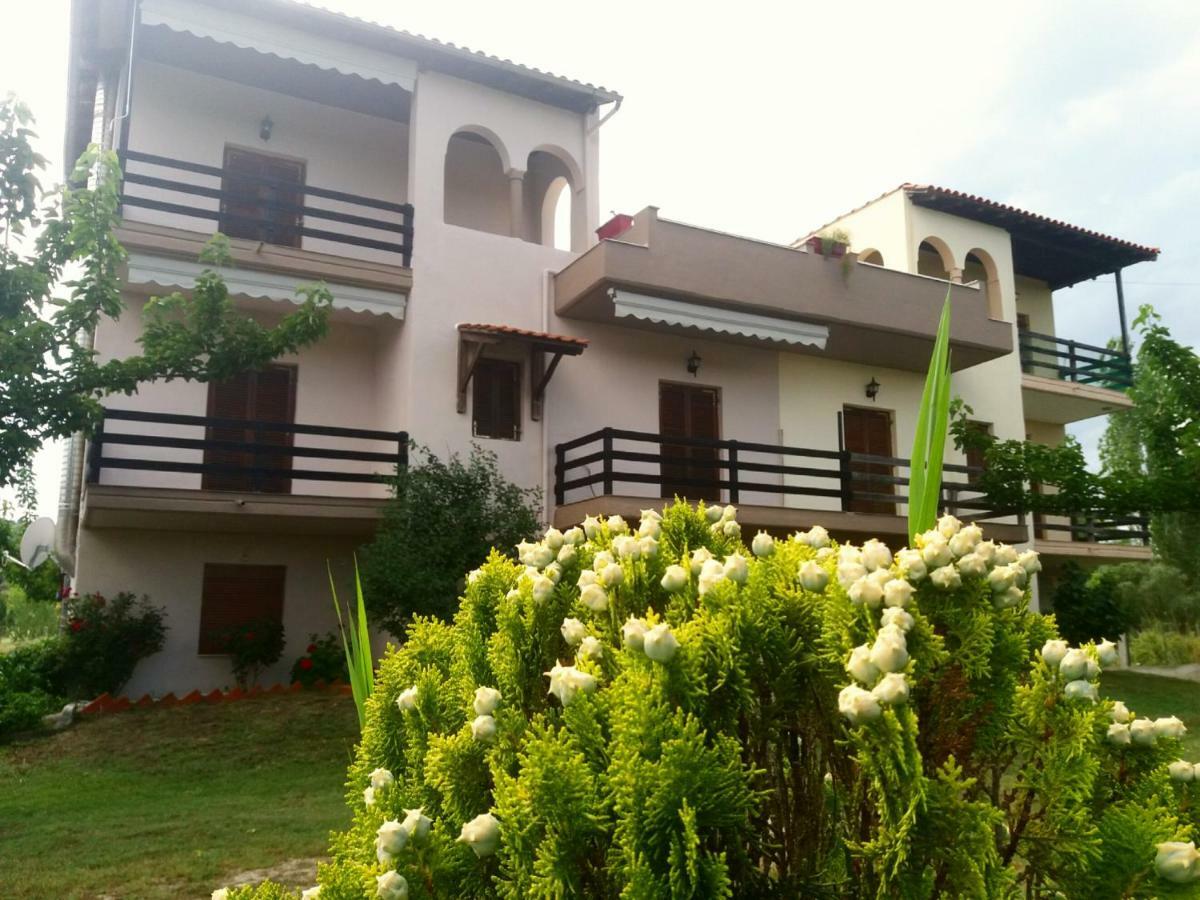 Athina Vourvourou Apartments Kültér fotó